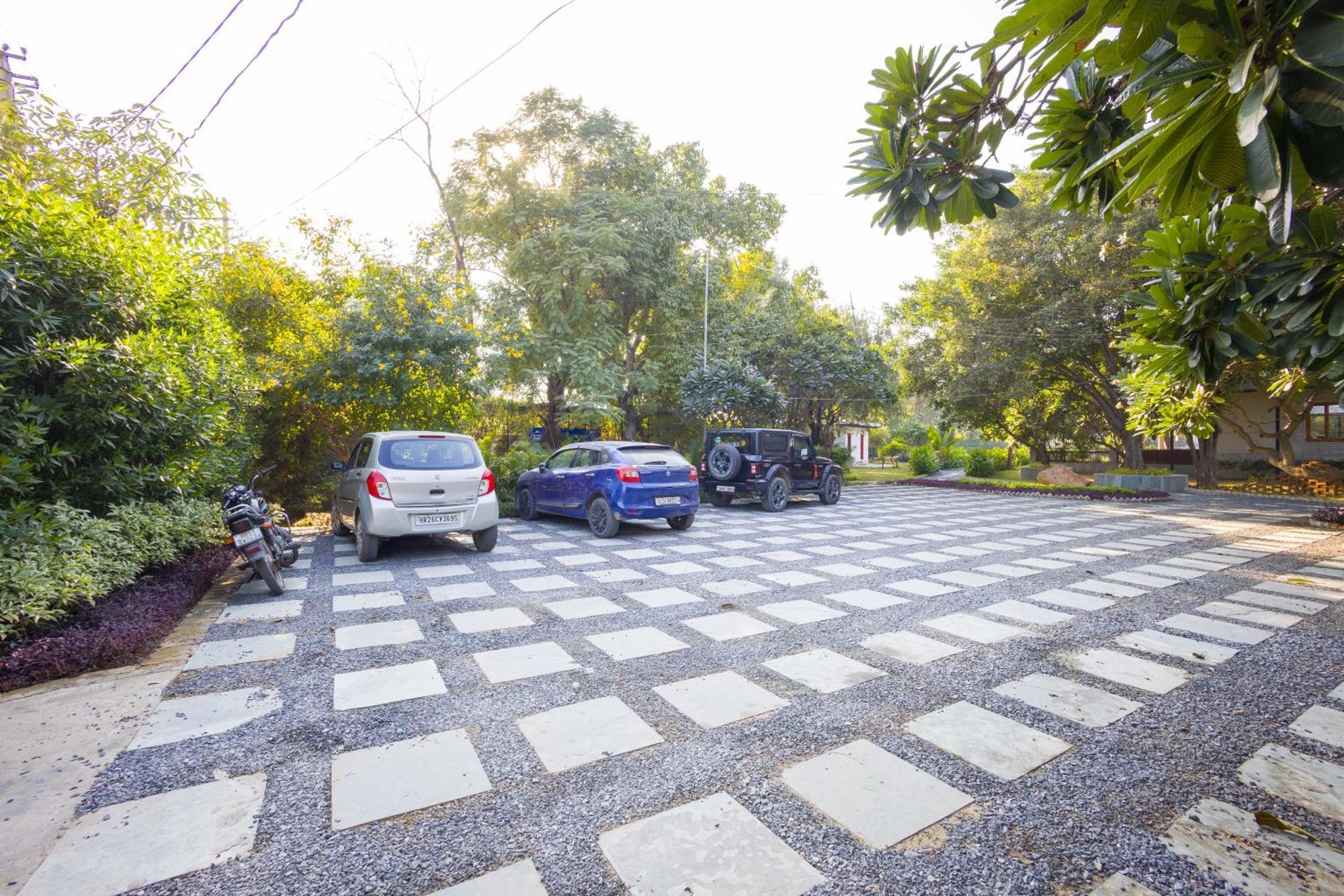 Elivaas Hidden Oasis 4Bhk With Pool, Mud House & Container House Dhauj Exterior foto