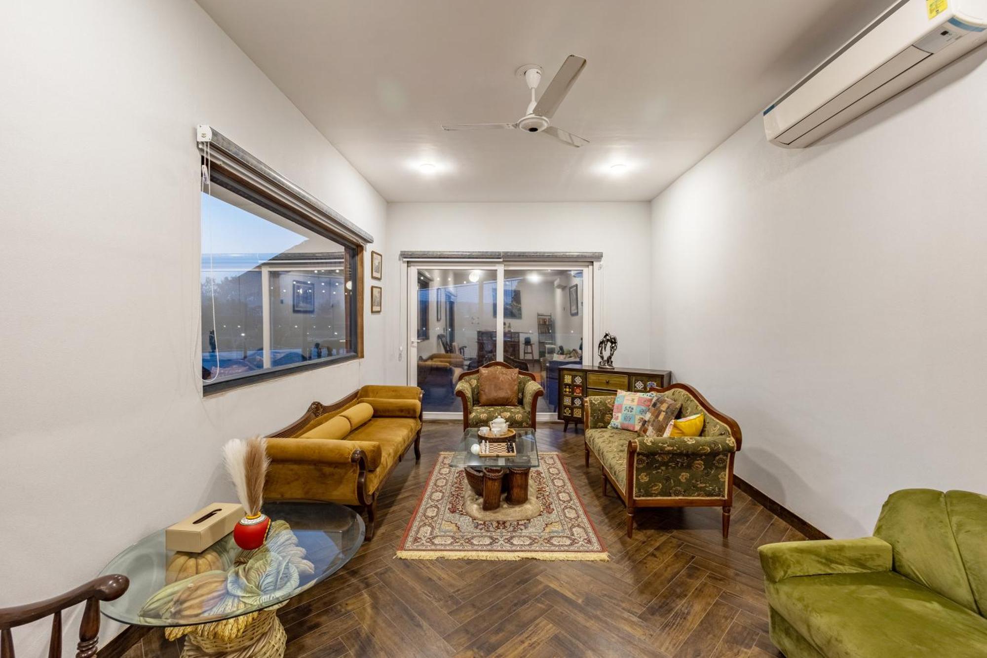 Elivaas Hidden Oasis 4Bhk With Pool, Mud House & Container House Dhauj Exterior foto